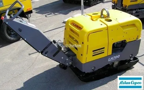 Дизельная виброплита Atlas Copco LH700 E