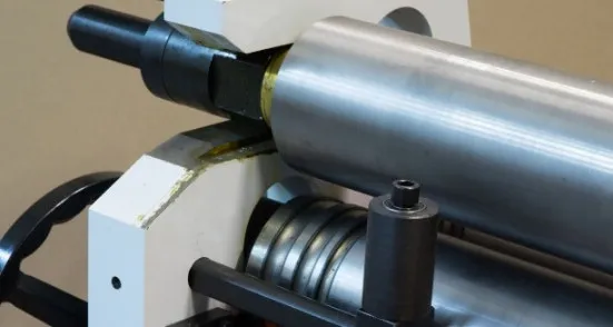 Вальцы электромеханические ESR-2500*0.8 Станок  Stalex