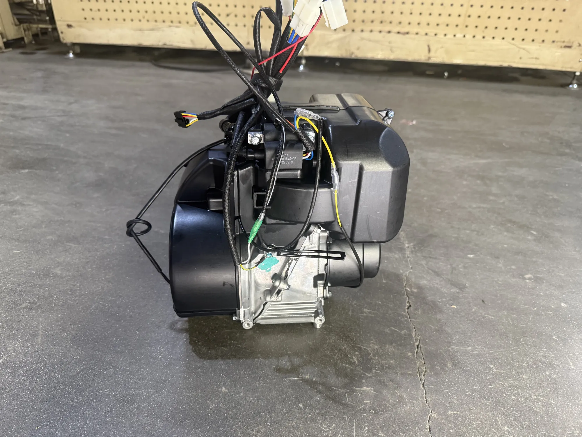 Двигатель бензиновый SH60B с альтернатором для SGG 1400Si / Engine Assembly for SGG 1400Si (20260-05568-05) для генераторов